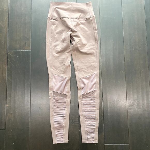 ALO Yoga High Waist Moto Legging Rose Quartz Women's Size S - Picture 4 of 5